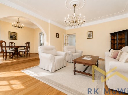 Pronájem domu/vily, 253 m²
