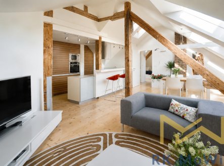 Pronájem bytu, 2+kk, 90 m²