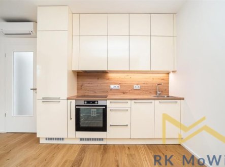 Pronájem bytu, 1+kk, 28 m²