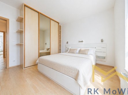 Pronájem bytu, 3+kk, 68 m²