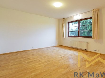 3lazg7.jpeg | Pronájem - dům/vila, 450 m²