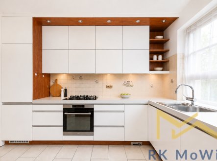 Pronájem domu/vily, 450 m²