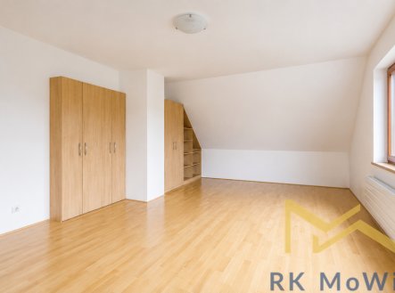 Pronájem domu/vily, 350 m²