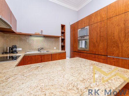 Pronájem bytu, 4+kk, 146 m²