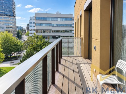 Pronájem bytu, 2+kk, 64 m²