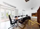 Pronájem kanceláře, 273 m²