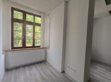 Pronájem kanceláře, 87 m²