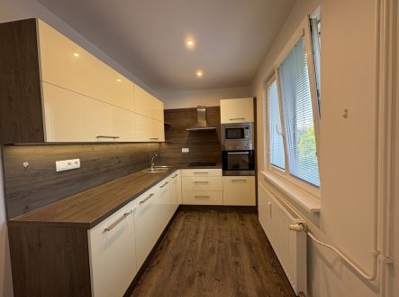 Pronájem bytu, 2+1, 55 m²