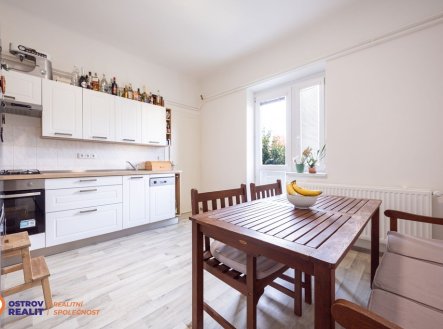 Pronájem bytu, 3+1, 77 m²