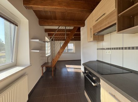 Pronájem bytu, 4+kk, 84 m²