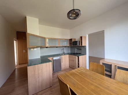 Pronájem bytu, 3+1, 70 m² obrázek