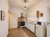 Pronájem bytu, 1+1, 374 m²