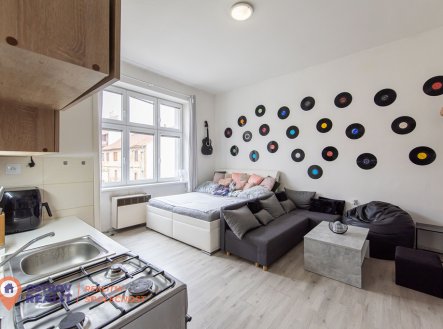 Pronájem bytu, 1+kk, 33 m²