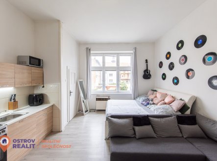 Pronájem bytu, 1+kk, 33 m²