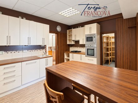 Pronájem bytu, 2+1, 73 m²
