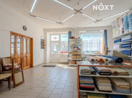 Prodej komerčního objektu, obchodní centrum, 1 892 m²