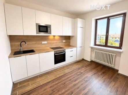 Pronájem bytu, 4+1, 106 m²