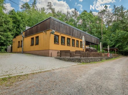 Prodej komerčního objektu, jiný, 1 697 m²