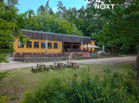 Prodej komerčního objektu, jiný, 1 697 m²