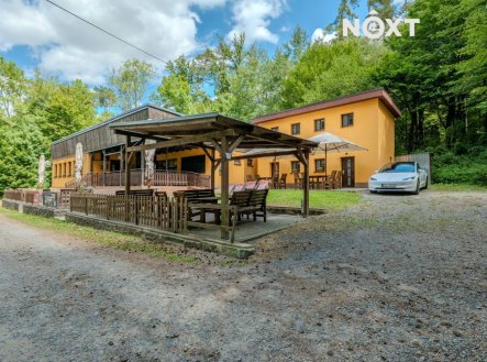 Prodej komerčního objektu, jiný, 1 697 m²
