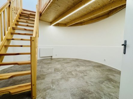 Pronájem bytu, 2+kk, 54 m²