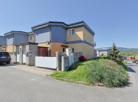 Pronájem domu/vily, 150 m²