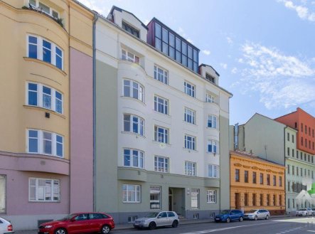 Prodej bytu, 2+1, 90 m²