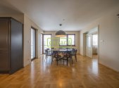 Prodej bytu, 6+1, 207 m²