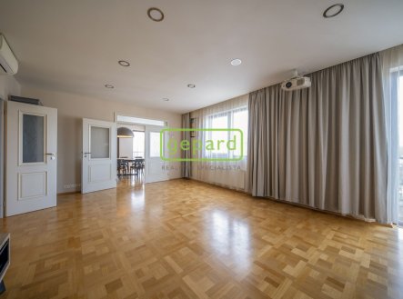 Prodej bytu, 6+1, 207 m²