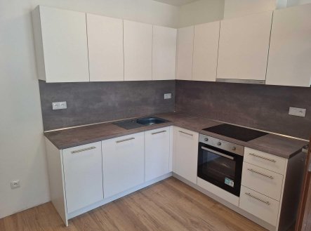 Pronájem bytu, 3+kk, 83 m²