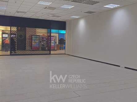Pronájem obchodní prostory, 94 m²