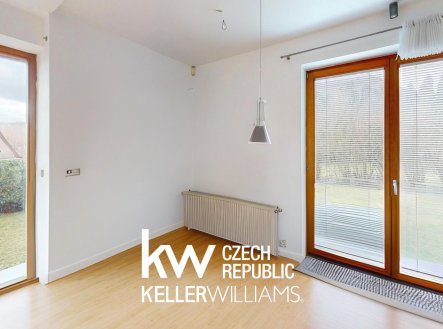 Podnajem-rodinneho-domu-v-Trubine-Dining-Room-Defurnished 1 | Pronájem - dům/vila, 180 m²