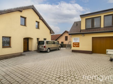 Pronájem domu/vily, 281 m²
