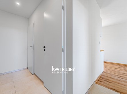 Pronájem bytu, 2+kk, 40 m²