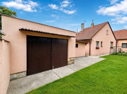 Dům | Prodej - dům/vila, 160 m²