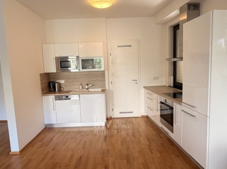 Pronájem bytu, 2+kk, 82 m²
