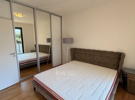 Pronájem bytu, 2+kk, 82 m²