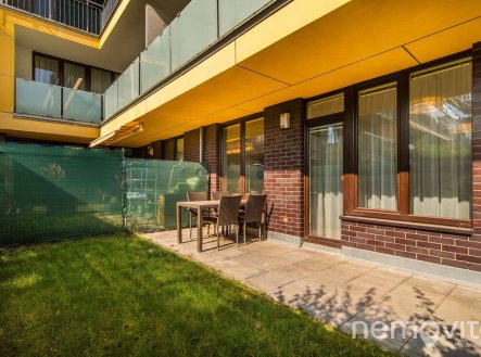 Pronájem bytu, 2+kk, 56 m²