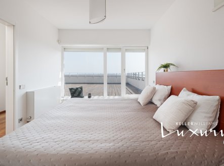 Pronájem domu/vily, 260 m²