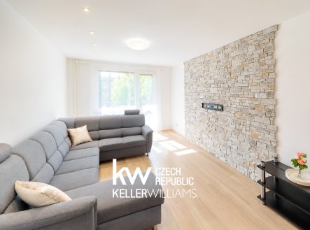 Pronájem bytu, 2+1, 54 m²
