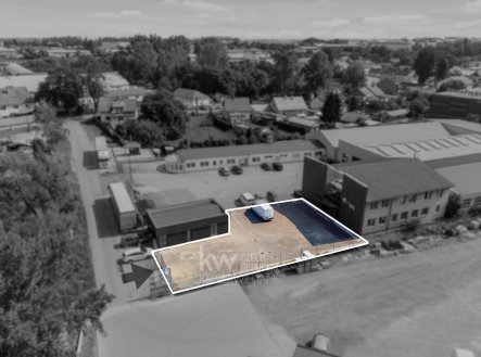 Pronájem obchodní prostory, 500 m²