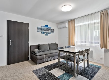 Prodej bytu, 2+kk, 438 m²