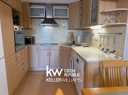 Pronájem bytu, 2+kk, 71 m²