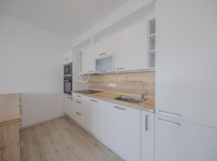 Pronájem bytu, 3+kk, 108 m²