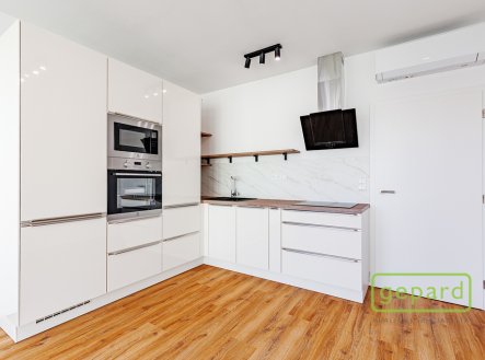 Pronájem bytu, 2+kk, 50 m²