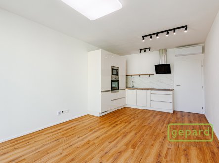 Pronájem bytu, 2+kk, 50 m²
