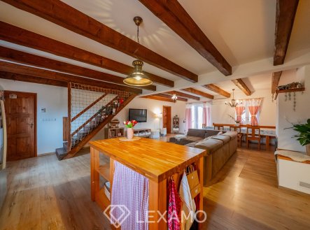 Prodej domu/vily, 306 m² obrázek