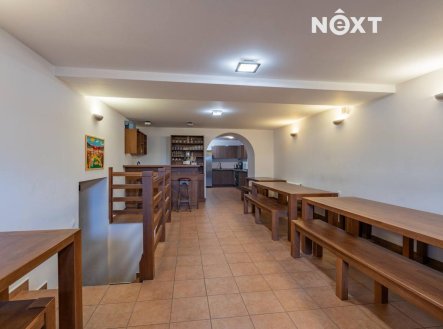 Prodej komerčního objektu, jiný, 215 m²