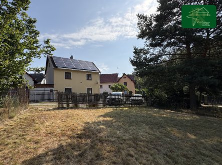 Pronájem pozemku, zahrada, 776 m²