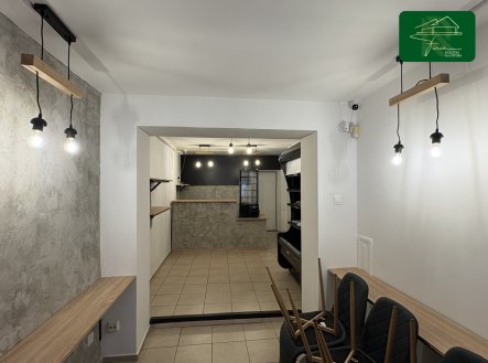 Pronájem obchodní prostory, 50 m²